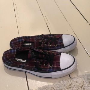 Unworn plaid converse slip on